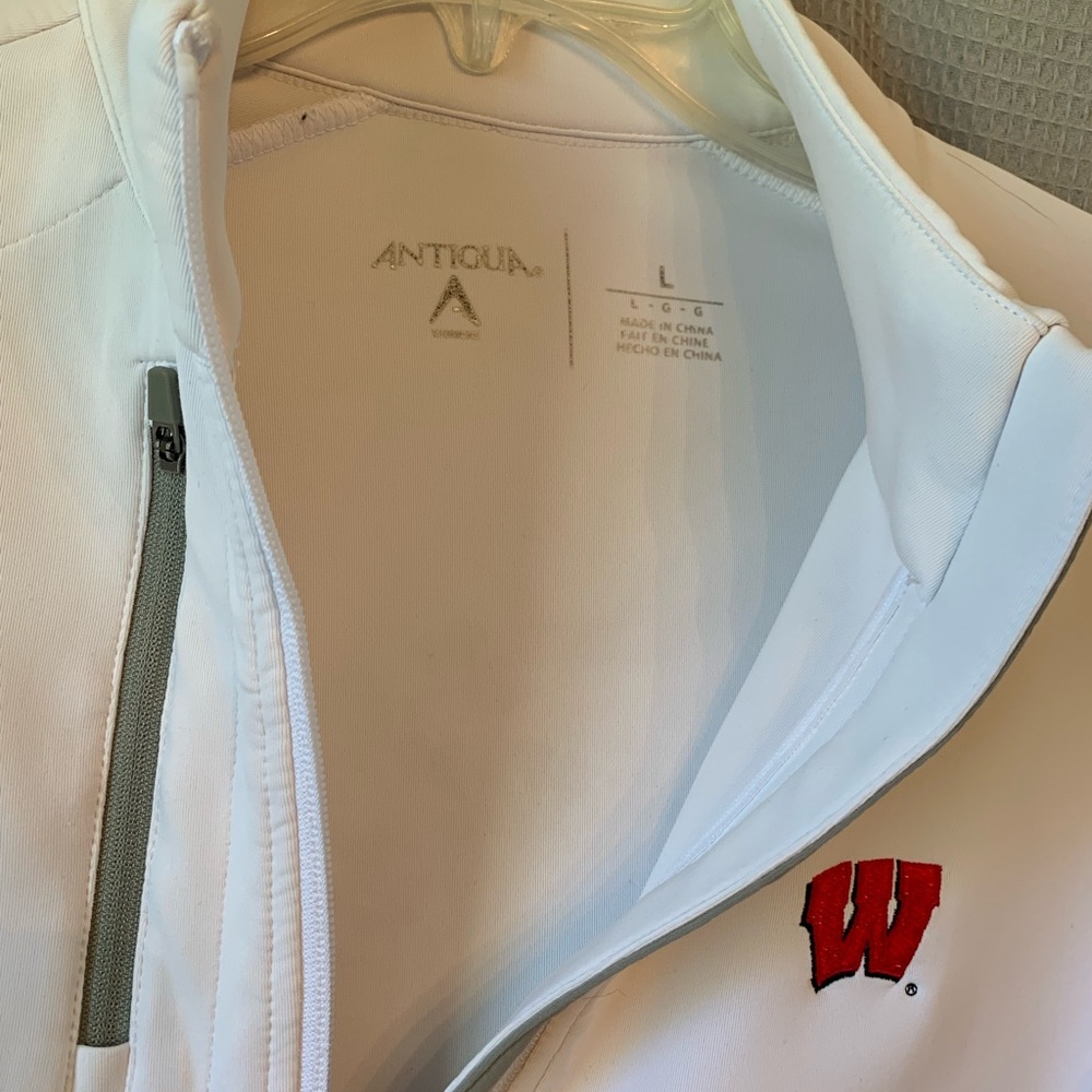 Antigua Women's White Ski Jacket with Red Accent - Picture 2 of 3